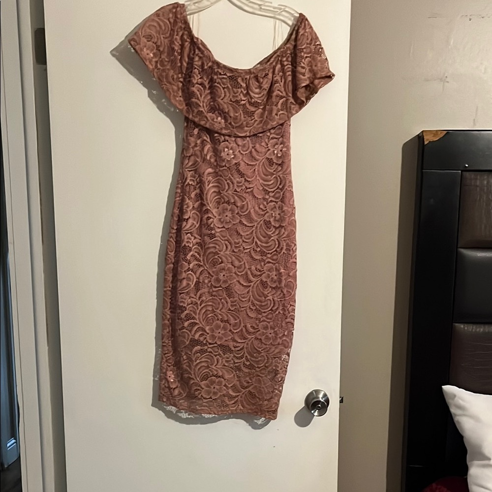 Charlotte   Russe Elegant Lace Off-Shoulder Dress